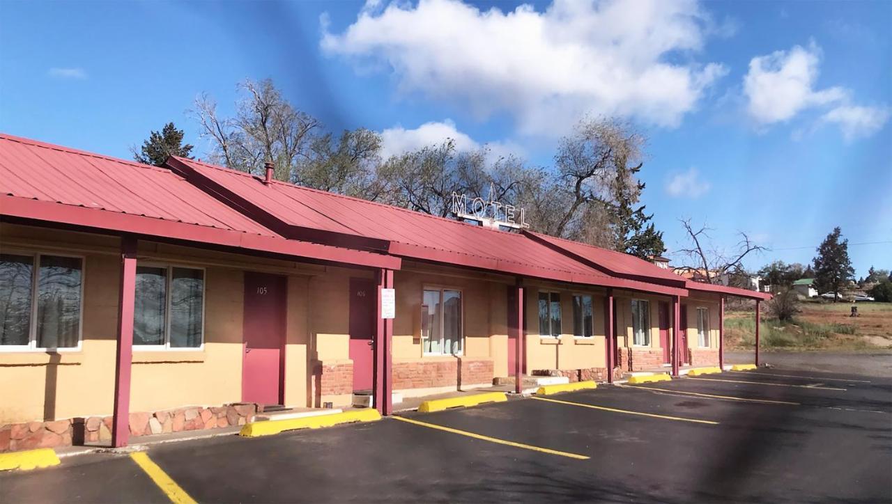Juniper Motel Madras Dış mekan fotoğraf